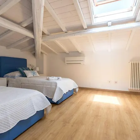 Luxury Fiammetta Near Beach Villa